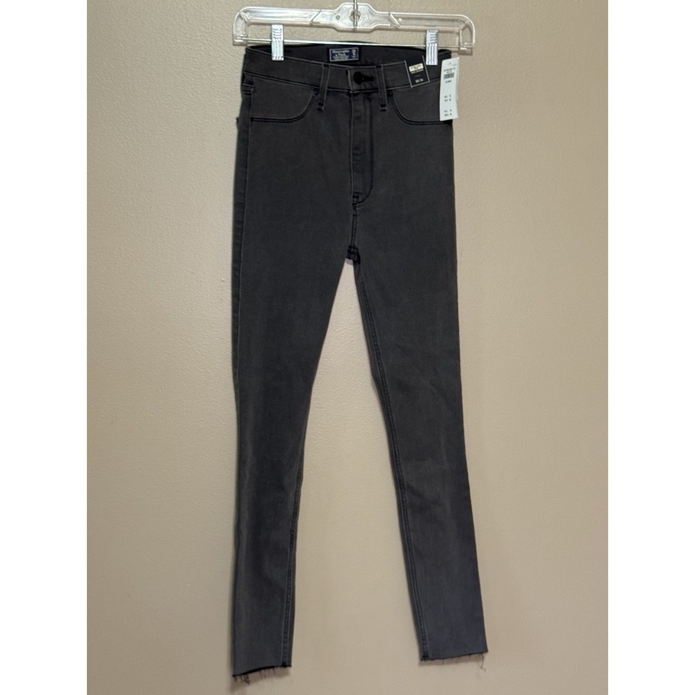 Women's NWT Abercrombie & Fitch Ultra High Rise Jean Jegging Size 0